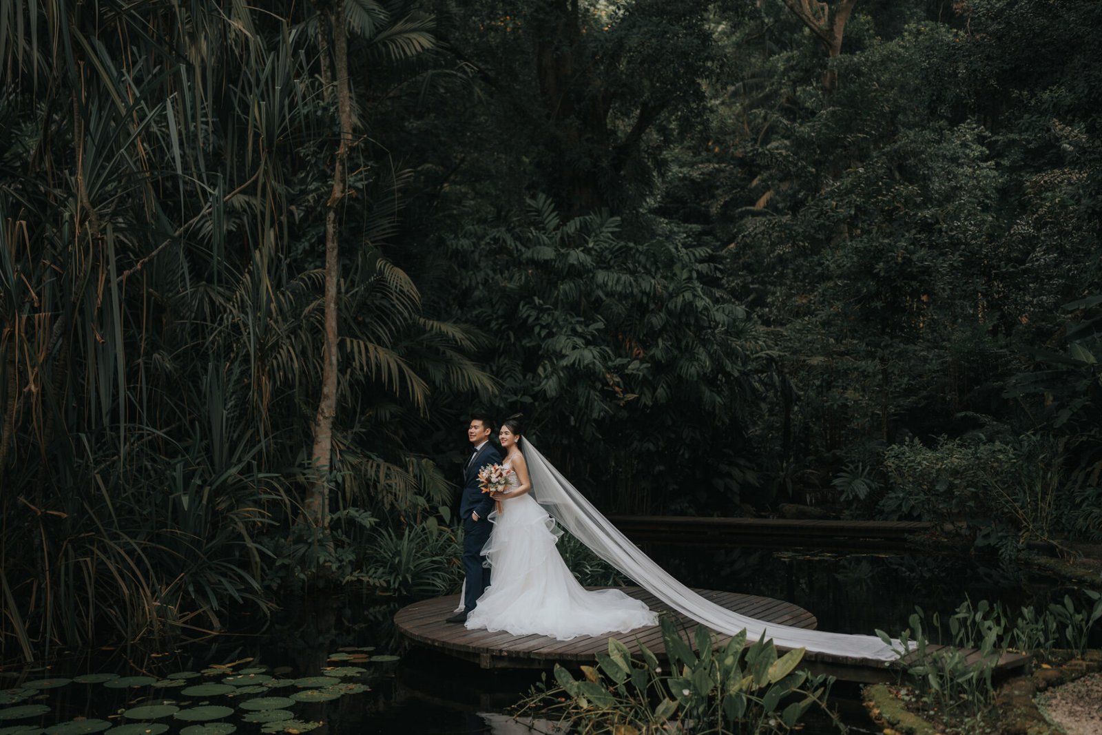 How to Choose Meaningful Pre Wedding Photos and Avoid Costly Mistakes